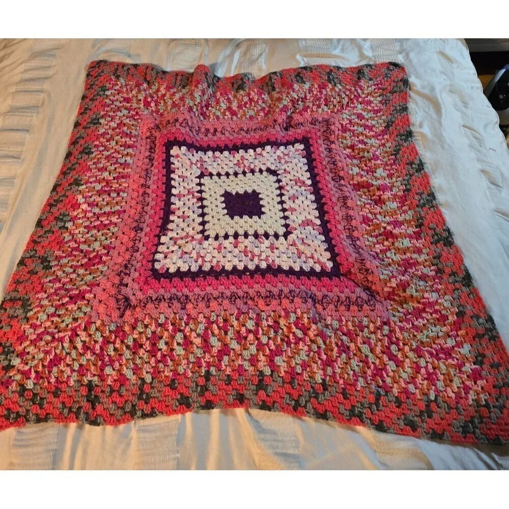 Vintage Crochet Handmade Afghan Lap Blanket Chair Throw Granny Cottage